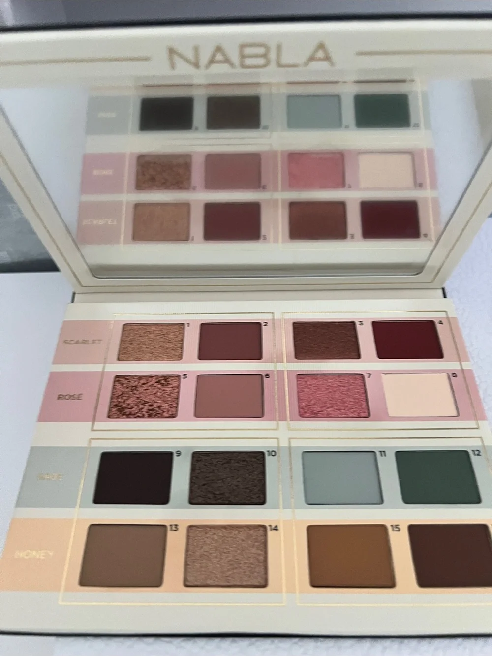 Nabla - Read My Mind Palette- 16 eyeshadow palette
